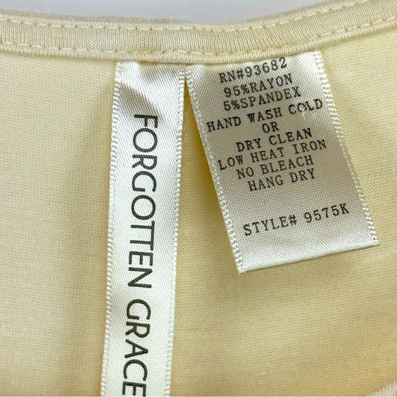 Forgotten Grace top. - Picture 4 of 6